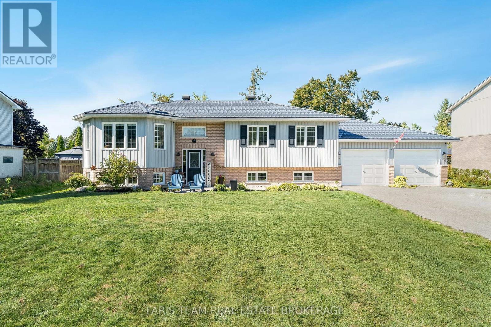 28 Shelswell Blvd, Oro-Medonte, ON L0L 2E0