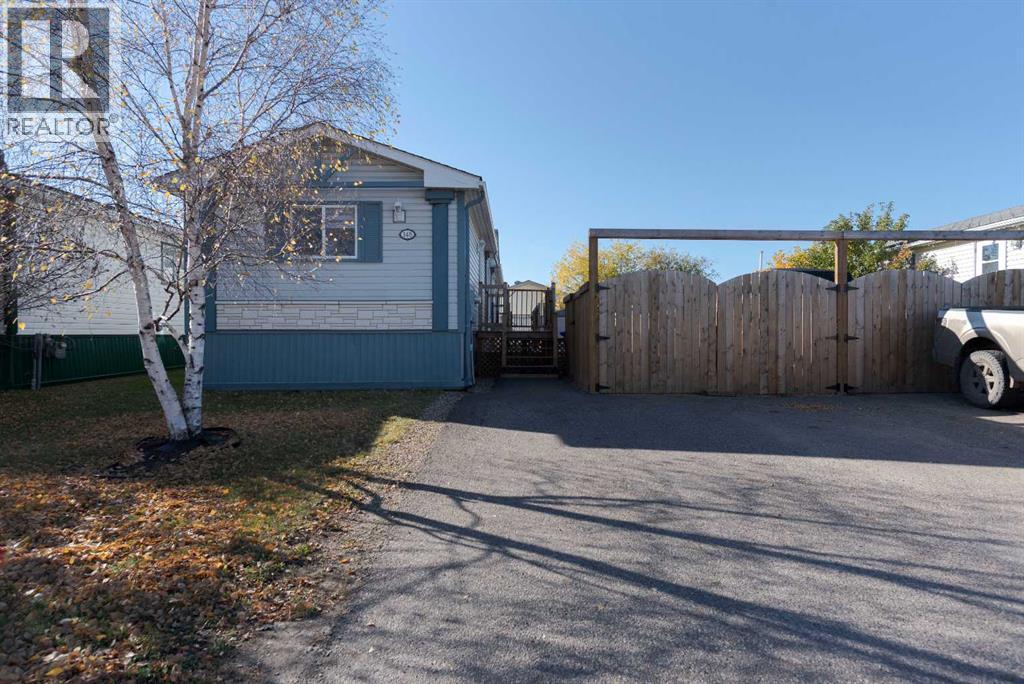 148 Mckinlay Cres, Fort Mcmurray, AB T9K 2M6