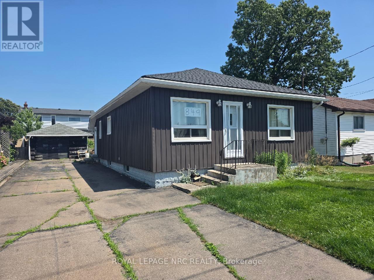 849 Harriet St, Welland, ON L3B 2J5