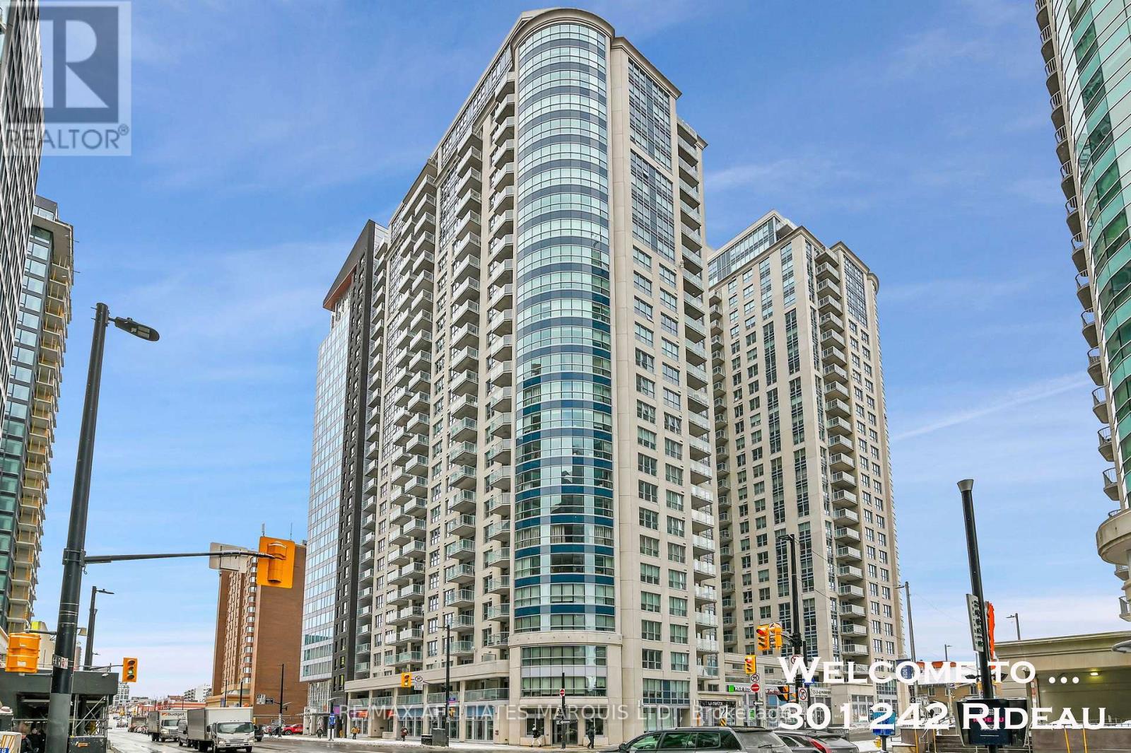301 242 Rideau St, Ottawa, ON K1N 0B7