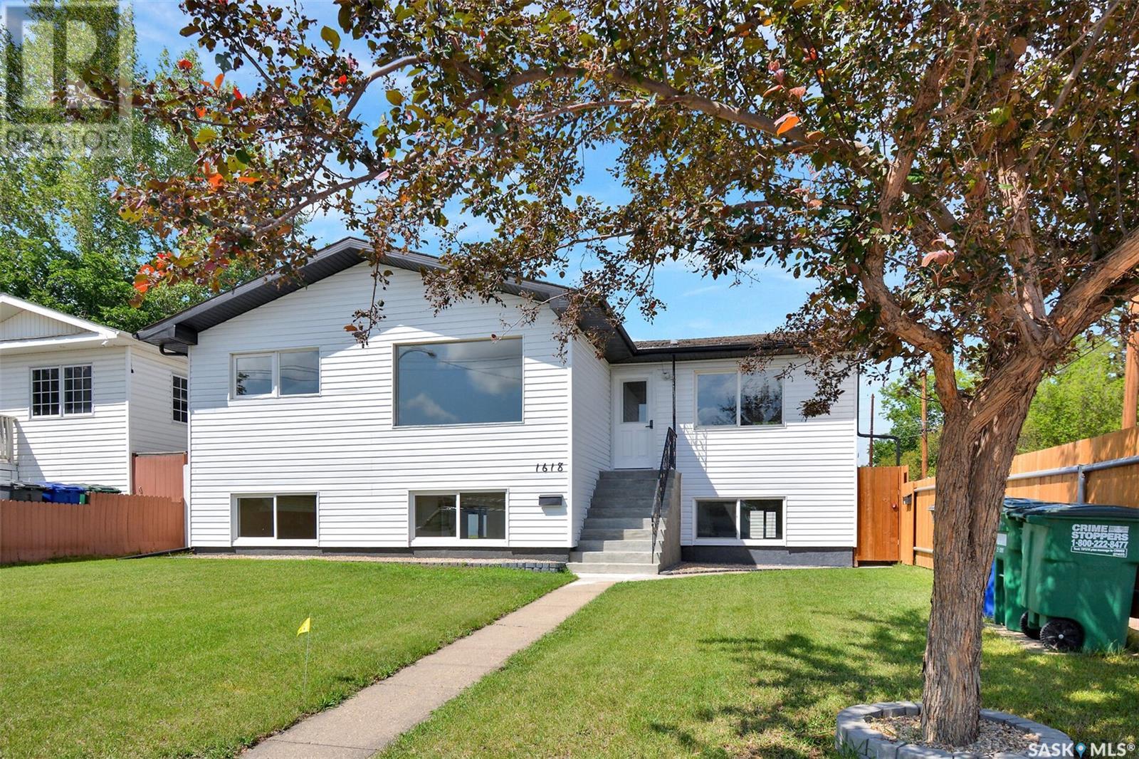 1618 19th Street West, Saskatoon, SK S7M 1C6