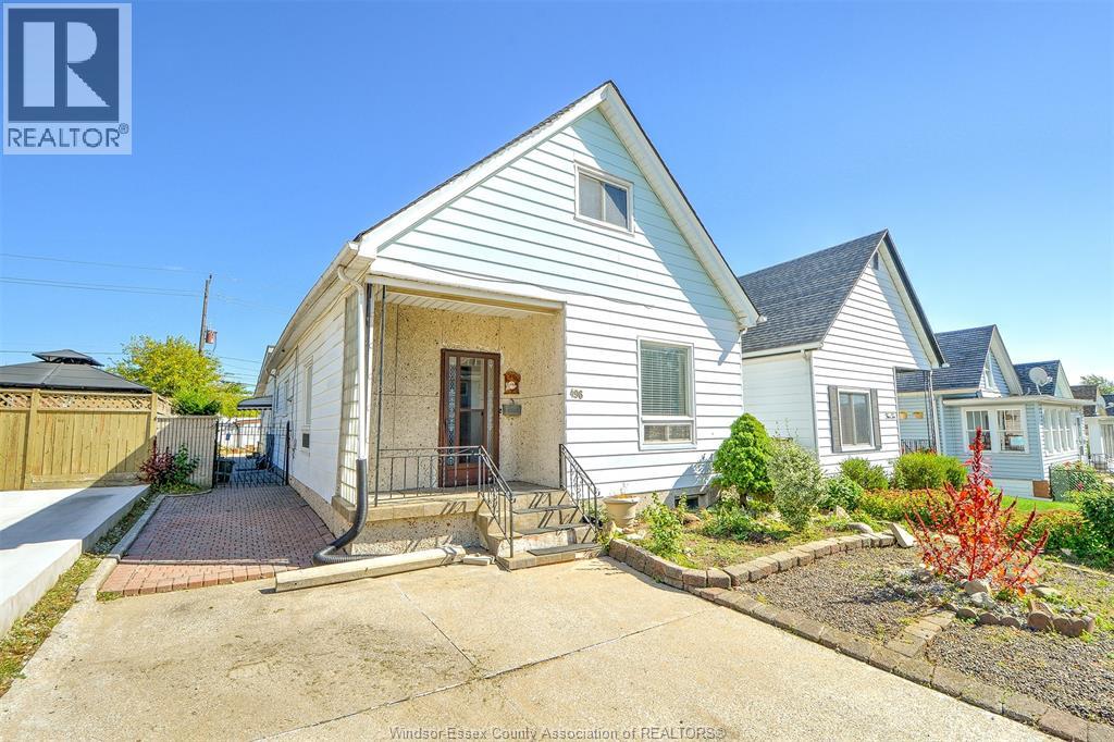 496 Langlois, Windsor, ON N9A 2G4