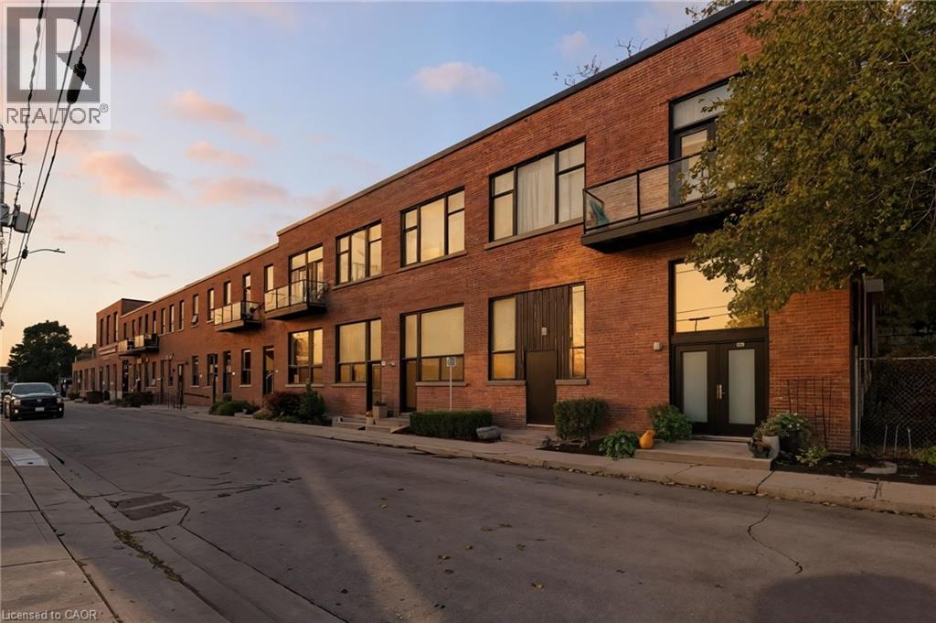 85 Spruce Street N Unit 203, Cambridge, ON N1R 4K4