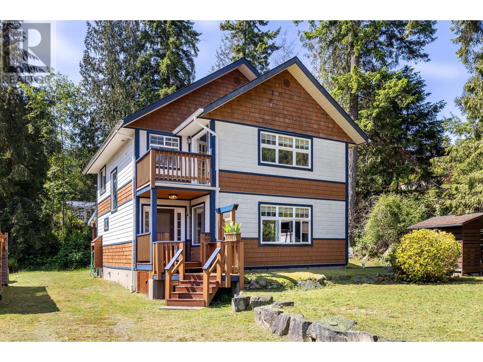 4536 Rondeview Rd, Madeira Park, BC V0N 2H1