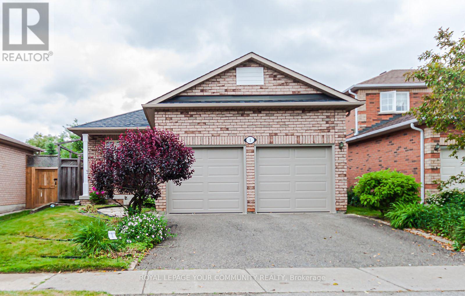 3 Paddle Gate, Richmond Hill, ON L4E 3Y2