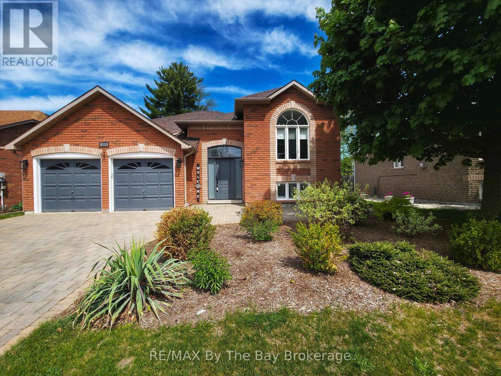 424 Ramblewood Dr, Wasaga Beach, ON L9Z 1P3
