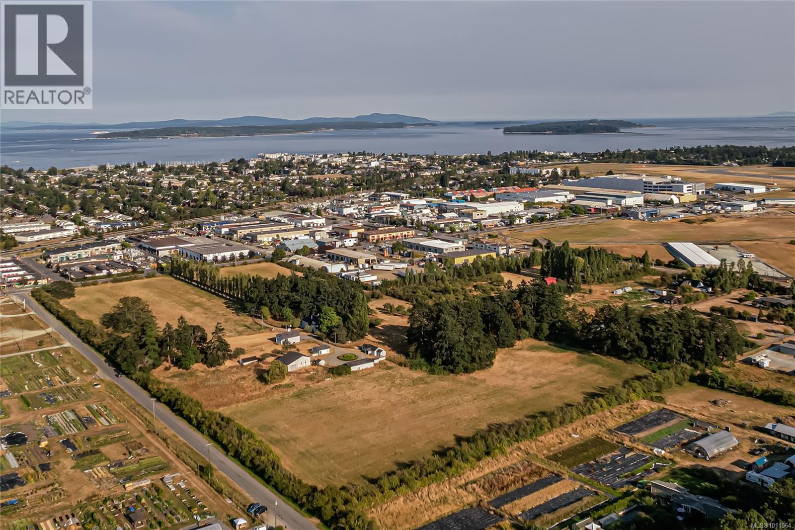 10202 Mcdonald Park Rd, North Saanich, BC V8L 5X7