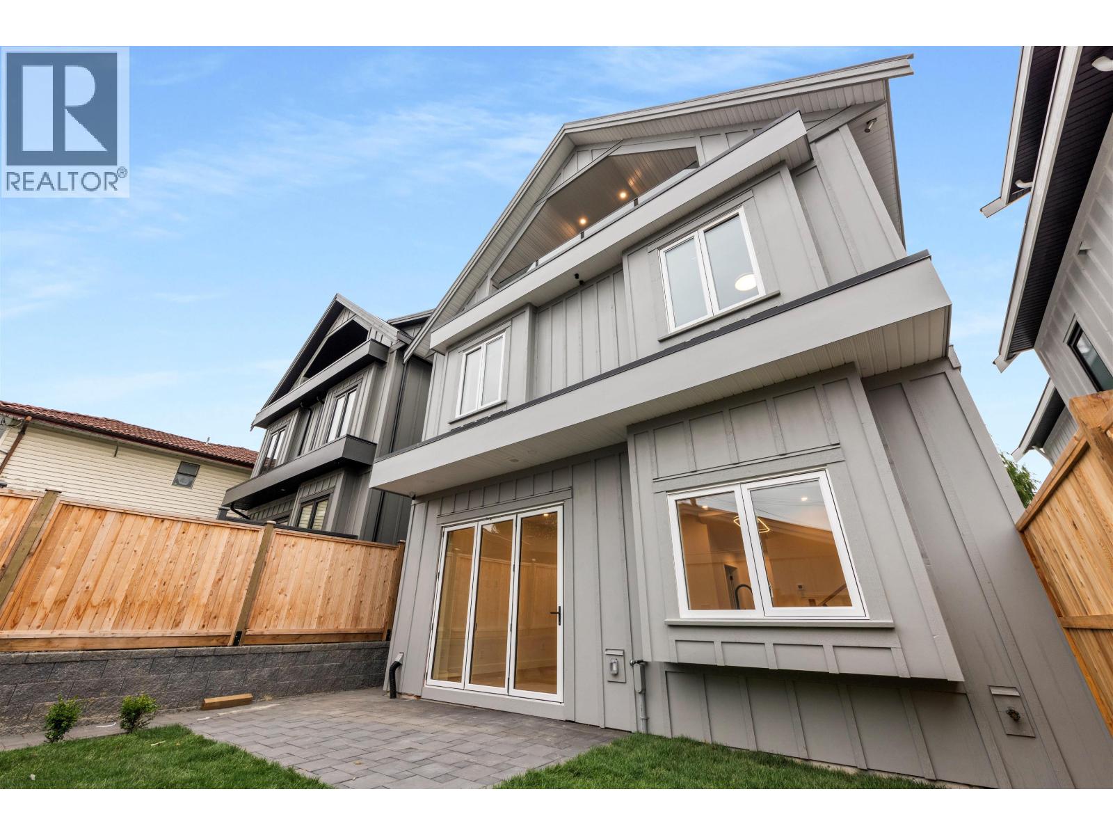 1160 Rossland Street Unit 2, Vancouver, BC V5K 4A1