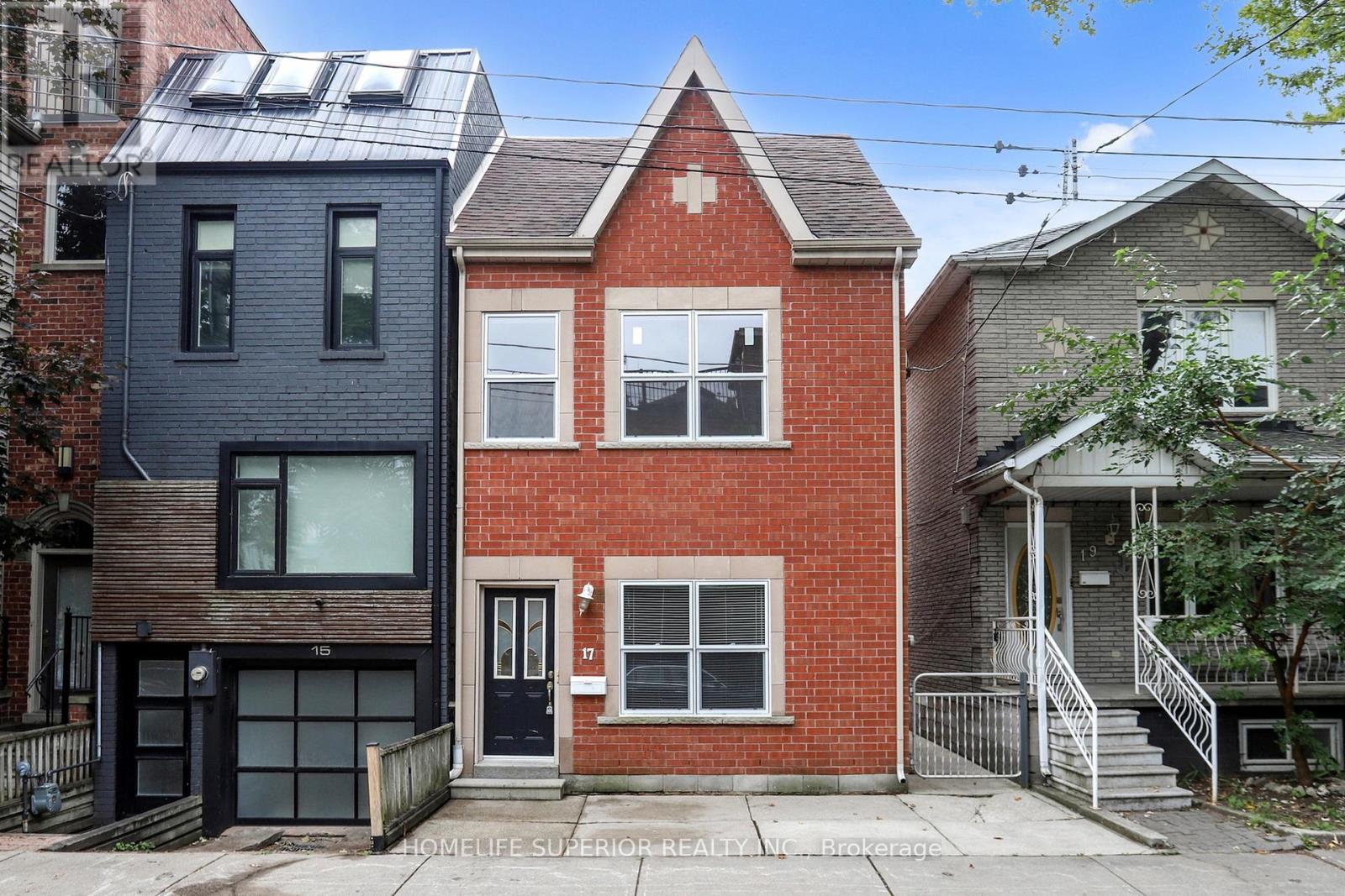 17 Mitchell Ave, Toronto, ON M6J 1C1