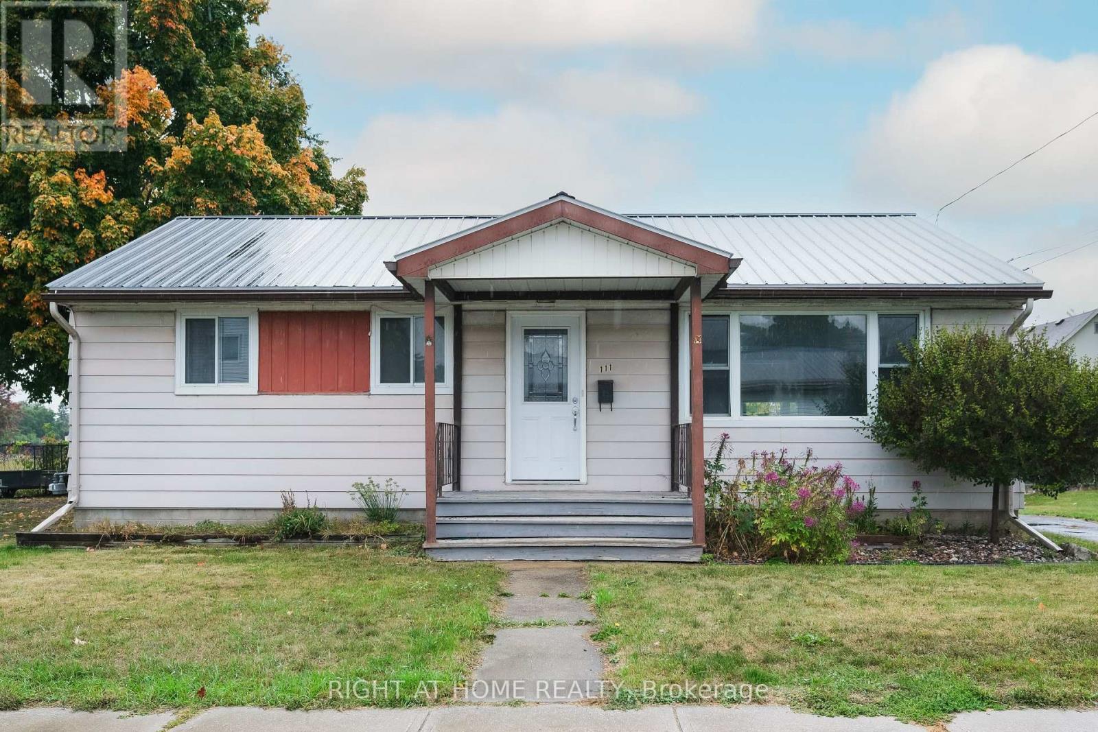 111 Landrigan St, Arnprior, ON K7S 2S7