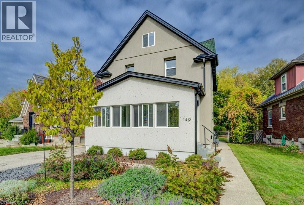 160 Homewood Ave, Kitchener, ON N2M 1W9