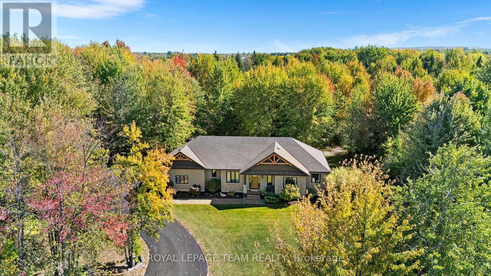 524 Osmond Daley Dr, Ottawa, ON K0A 1L0