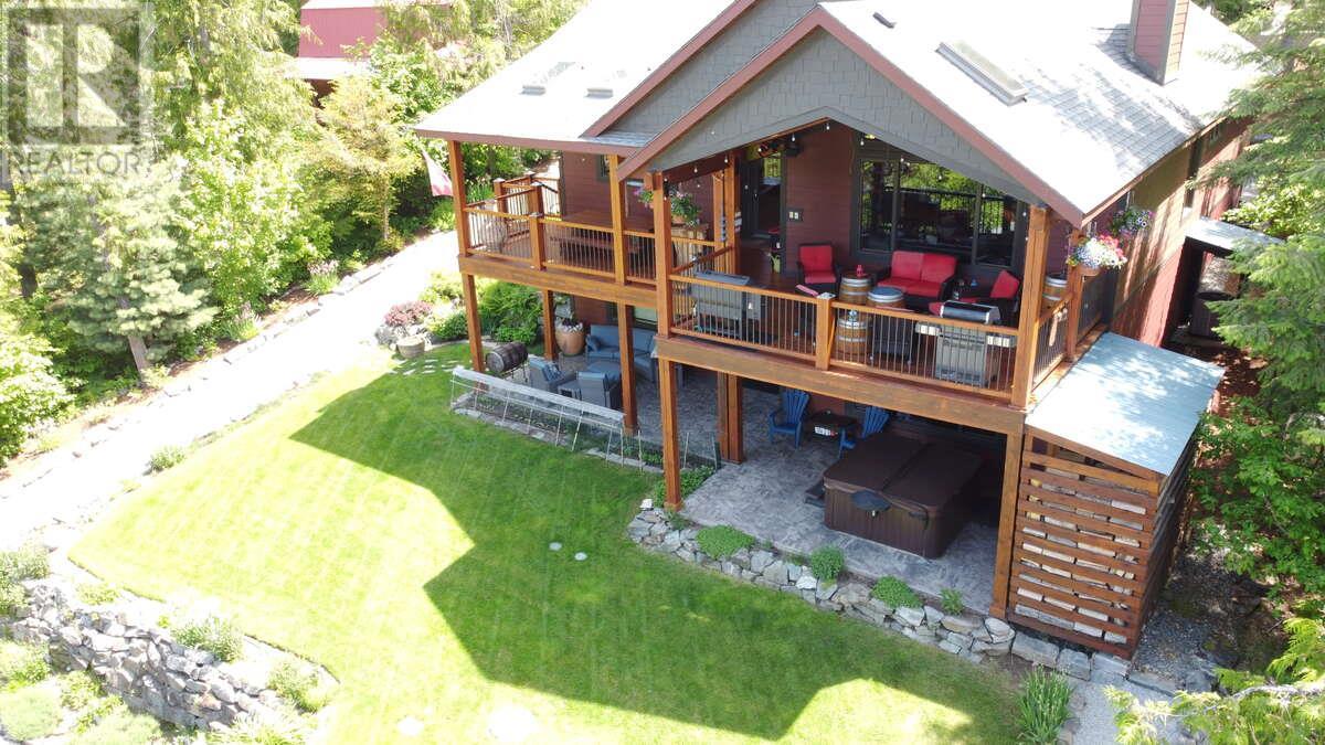 82 Walker Rd, Enderby, BC V0E 1V5