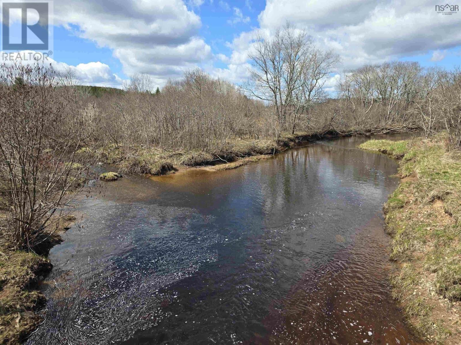 7 William Mcculloch Rd #UPPR b, Upper Kennetcook, NS B0N 2L0