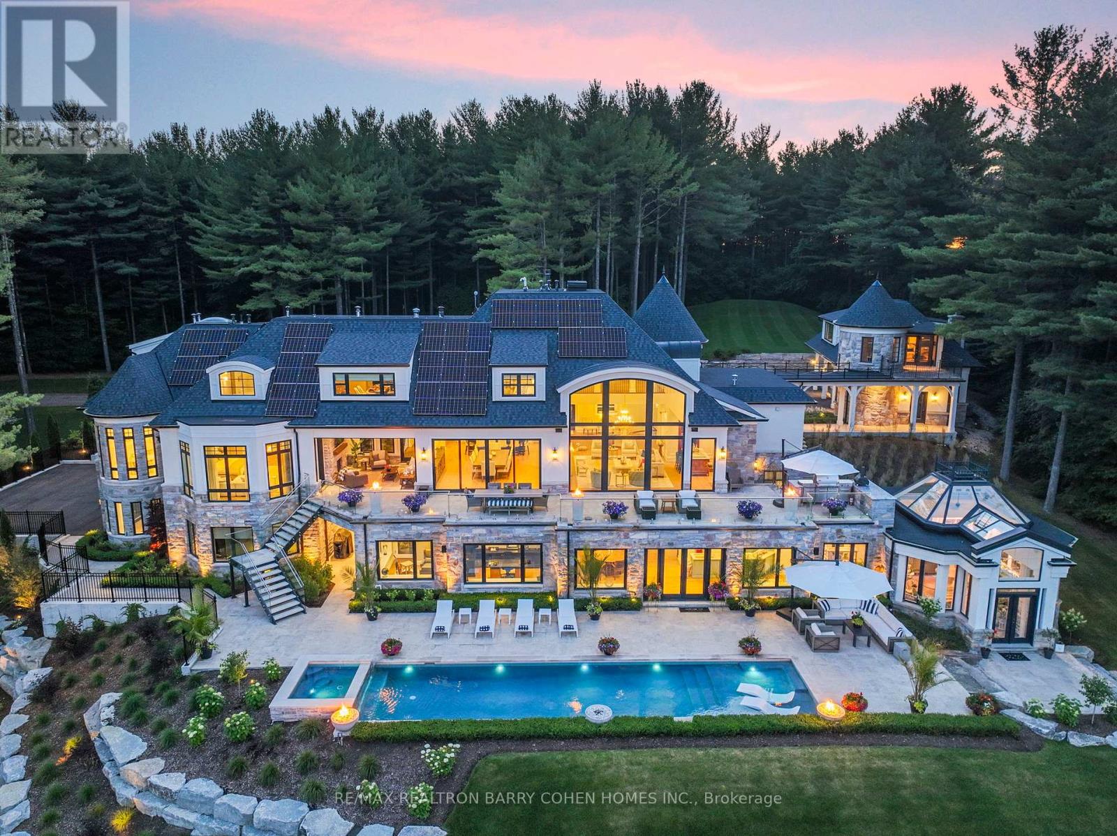 15466 The Gore Rd, Caledon, ON L7C 3E4