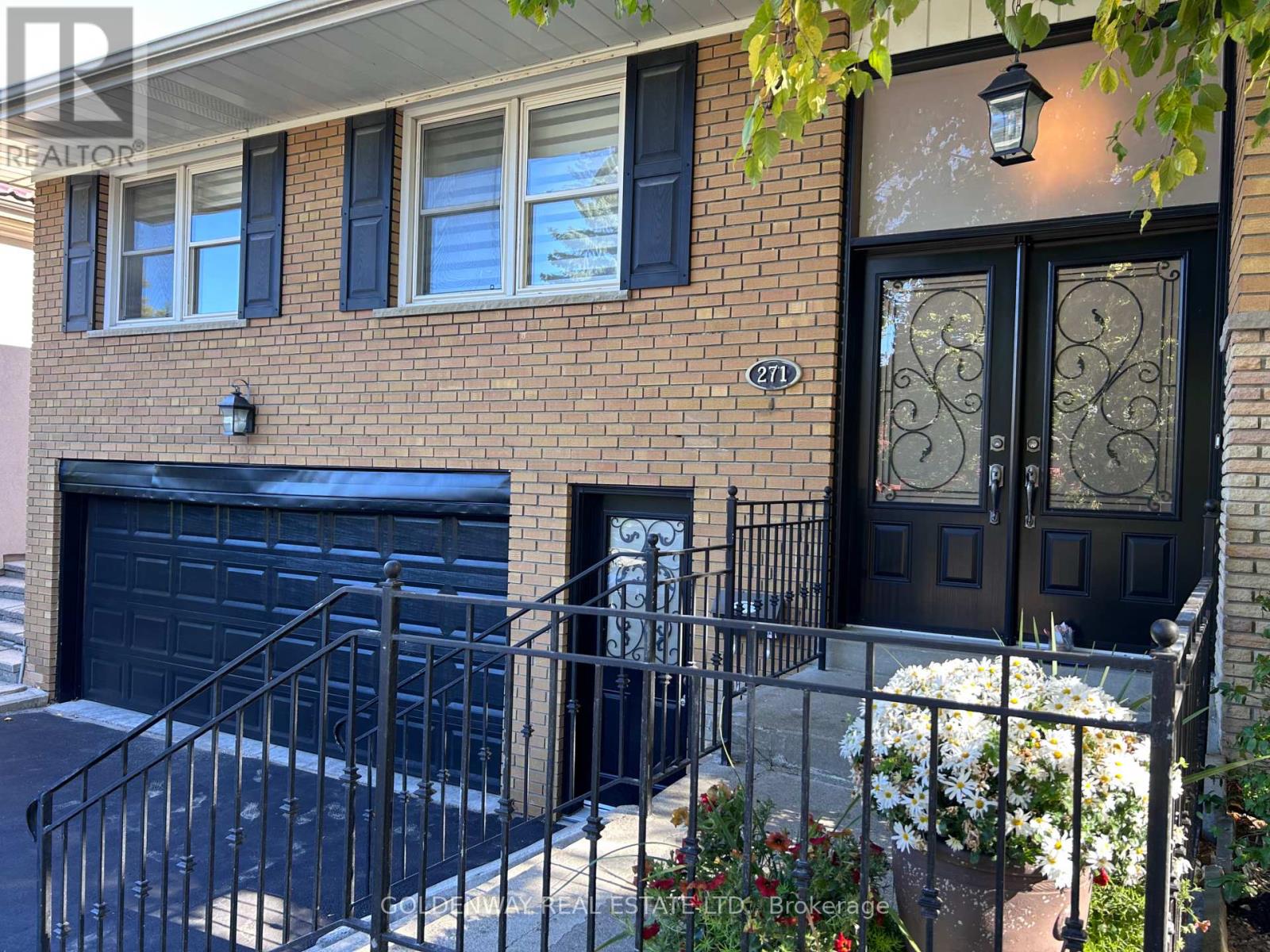 271 Iredale Rd, Richmond Hill, ON L4C 4R5