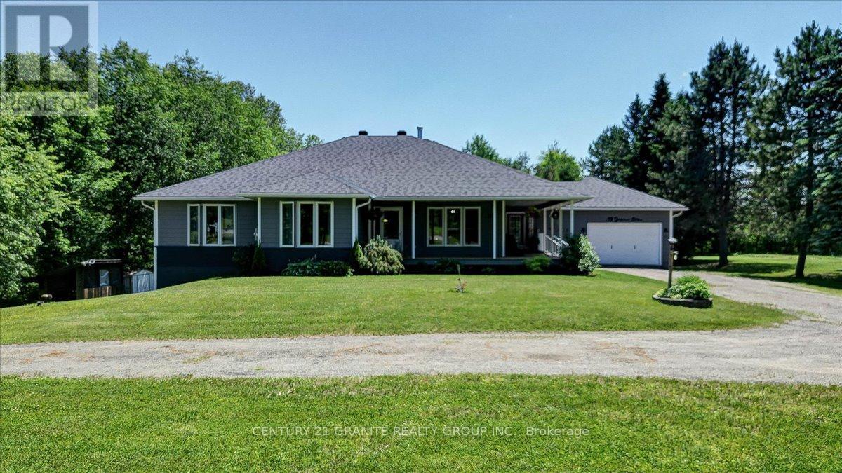 39 Golfview Dr, Bancroft, ON K0L 1C0