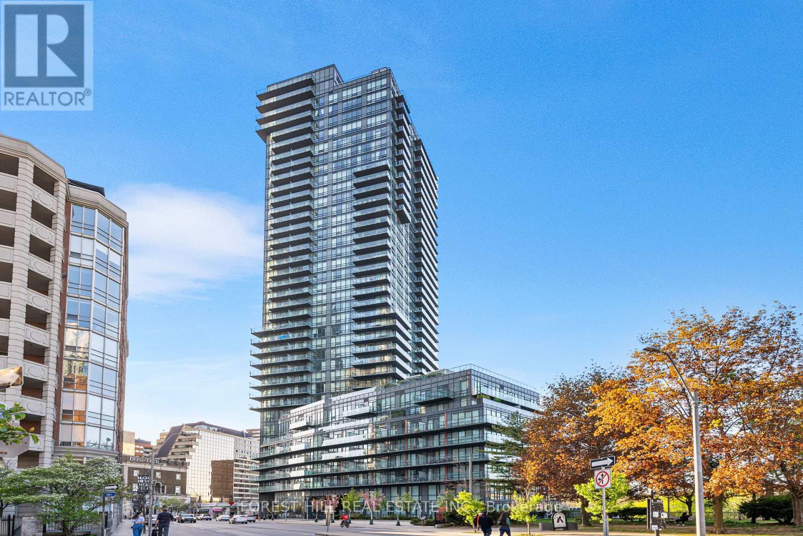 1106 825 Church St, Toronto, ON M4W 3Z4