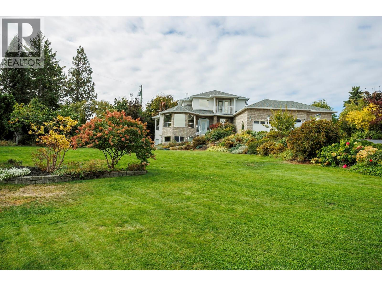 11310 Bond Rd, Lake Country, BC V4V 1J5