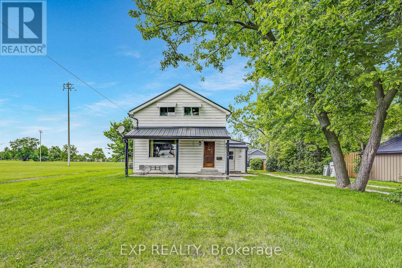 56 Victoria Ave E, South Huron, ON N0M 1M0