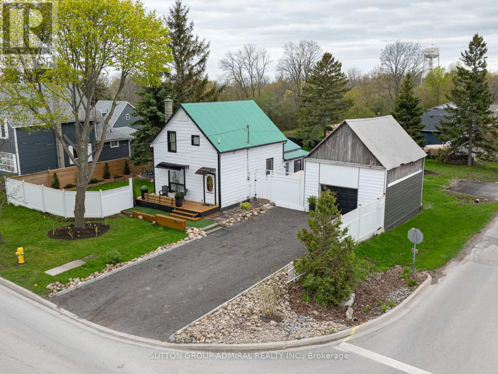 70 Belleville St, Prince Edward County Wellington Ward, ON K0K 3L0