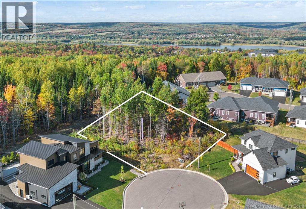 492 Ledgestone Dr, Fredericton, NB E3B 5B9