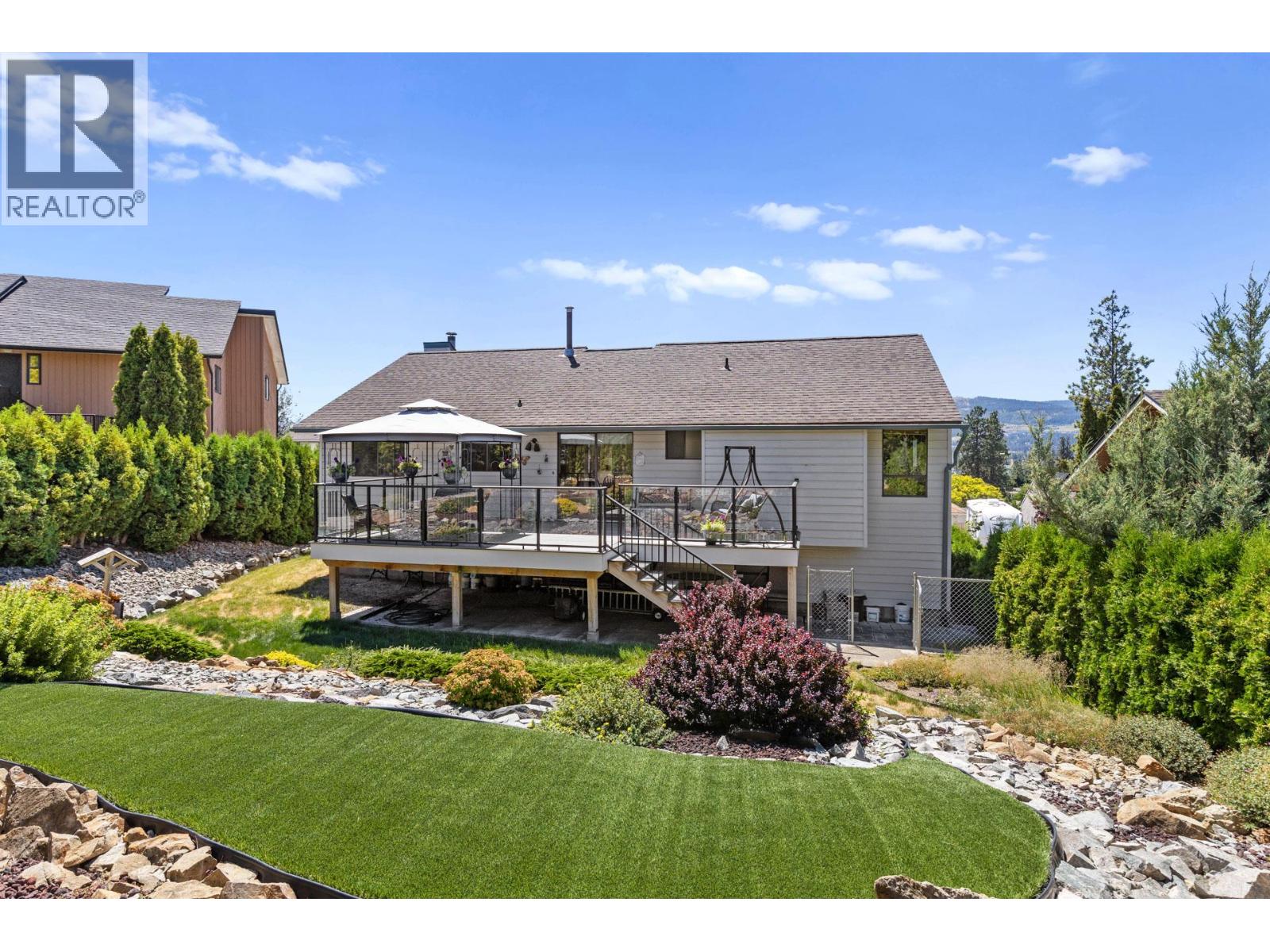 3202 Sunset Pl, West Kelowna, BC V4T 1S3