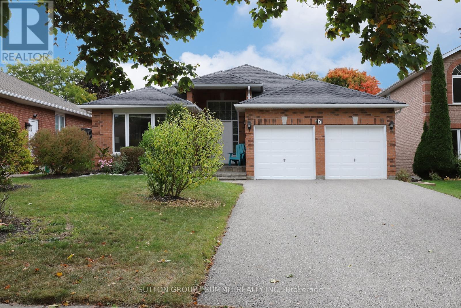 7 Brent Rd, East Gwillimbury, ON L9N 1R9