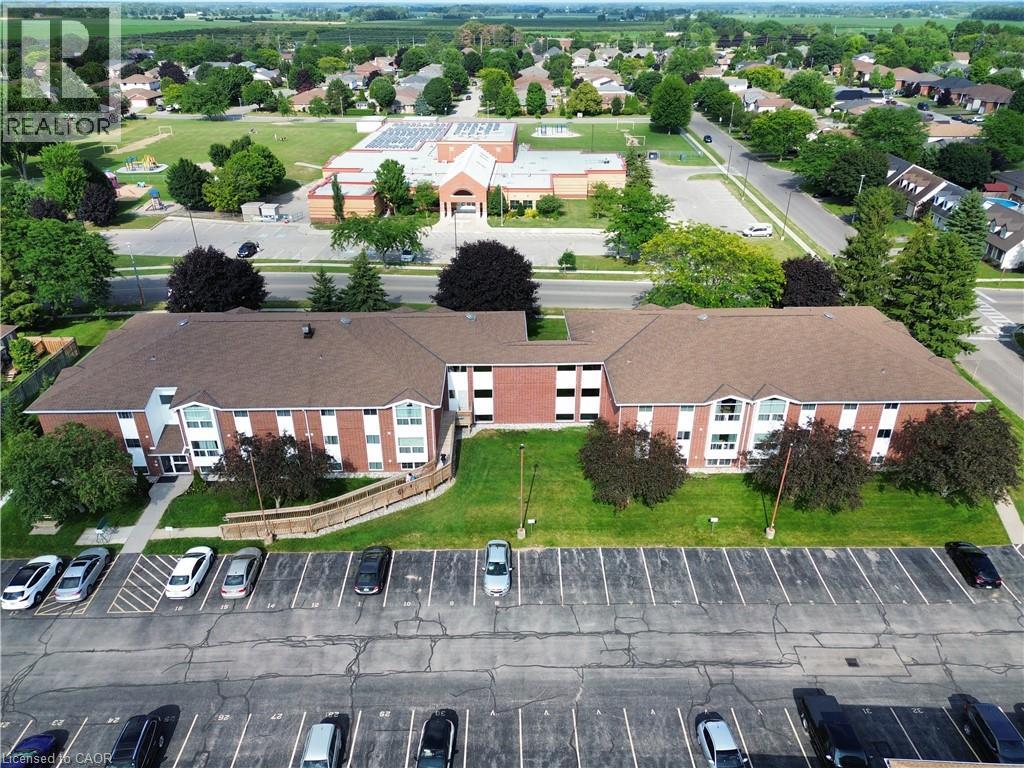 60 Donly Drive S Unit 310, Simcoe, ON N3Y 5K3