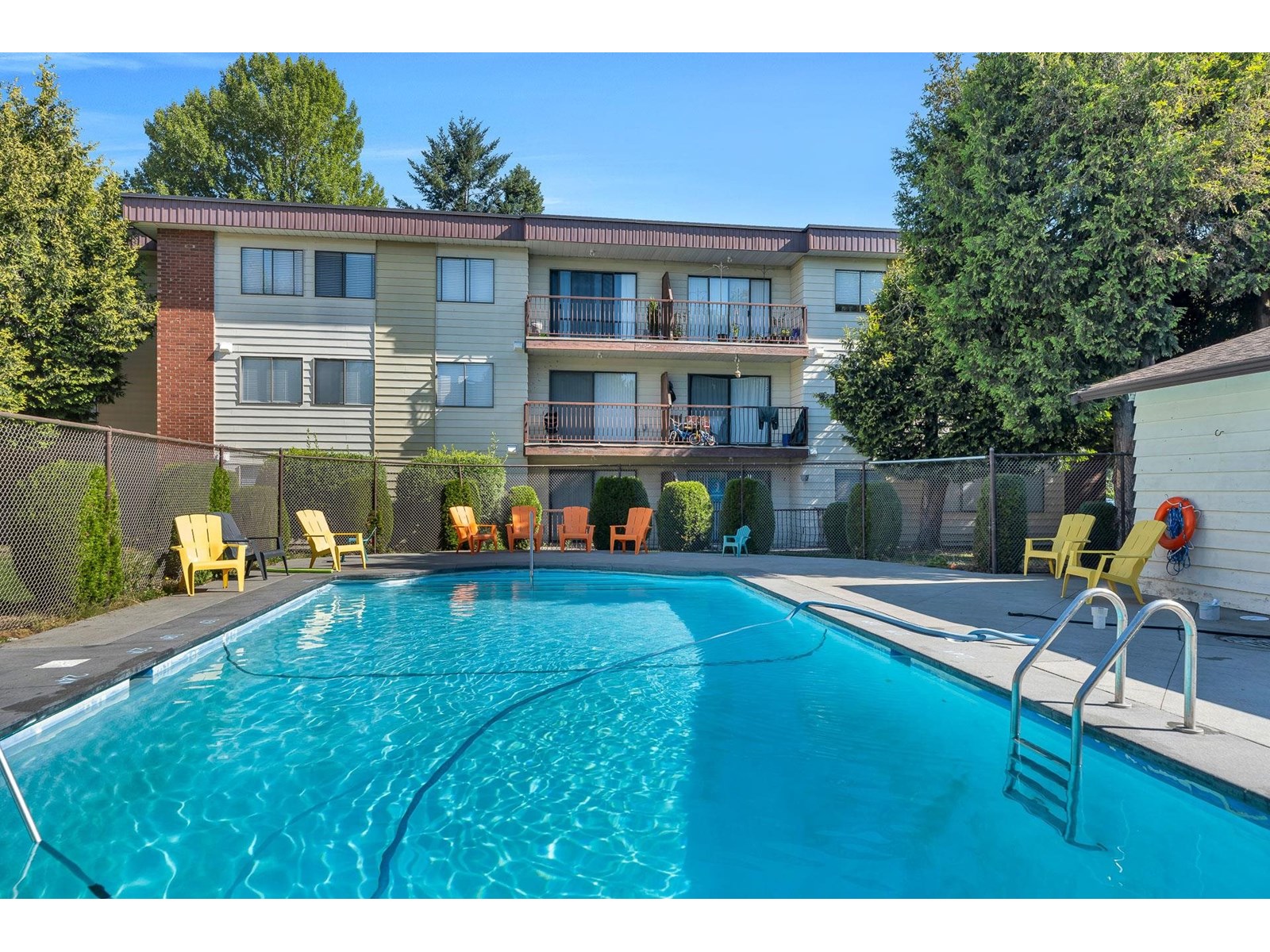 1909 Salton Road Unit 400, Abbotsford, BC V2S 5B6