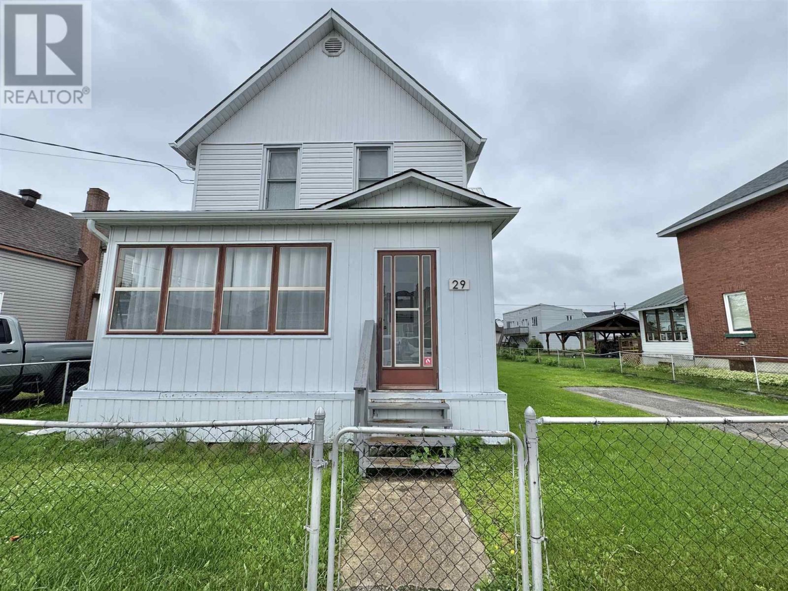 29 Aberdeen St S, Chapleau, ON P0M 1K0