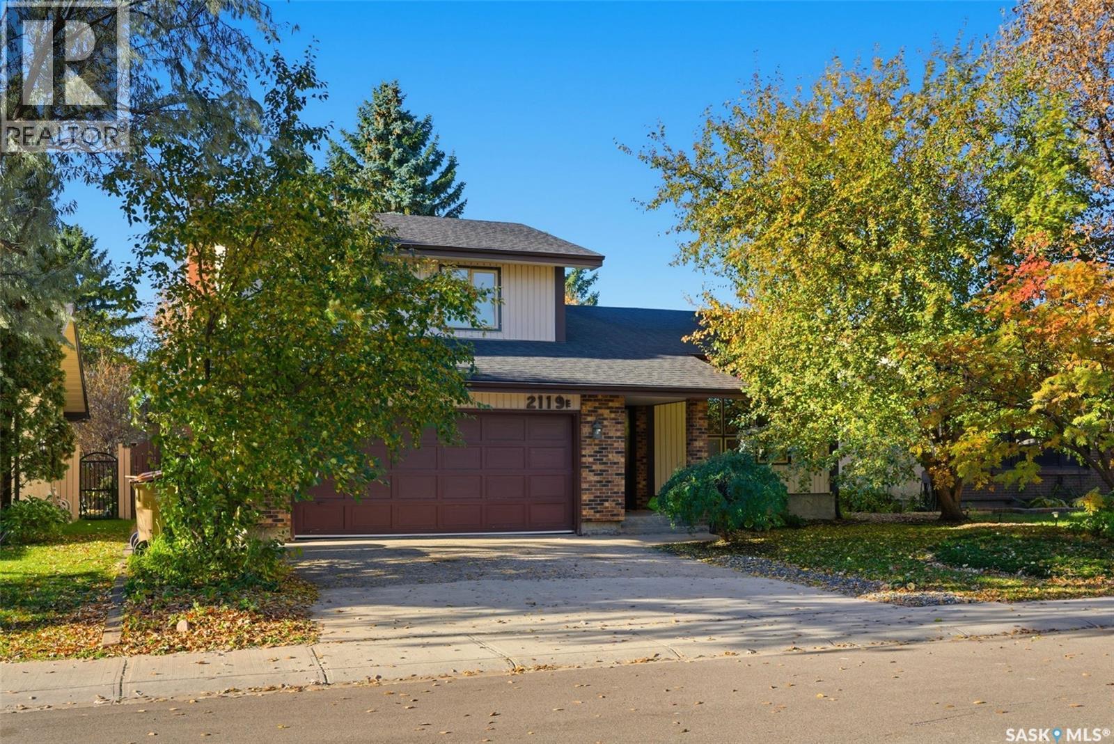 2119 Elderkin Dr E, Regina, SK S4V 0L8