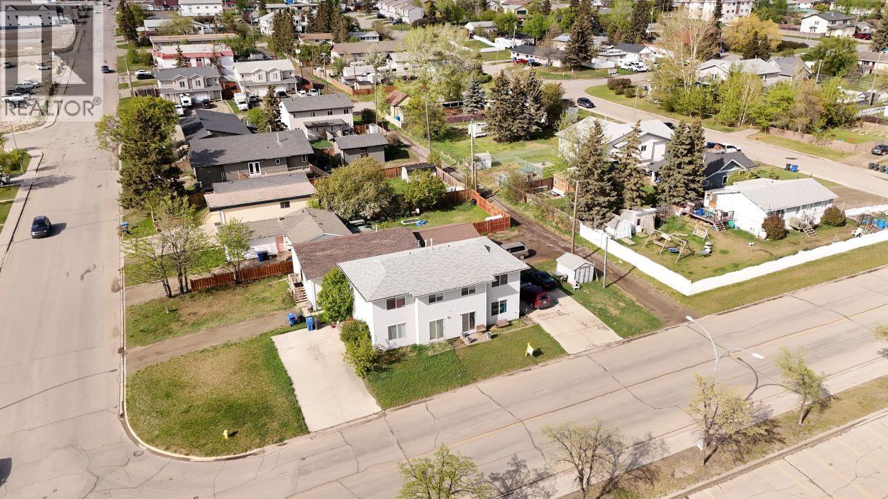 9706-9708 96 Ave, Fort St. John, BC V1J 4N6