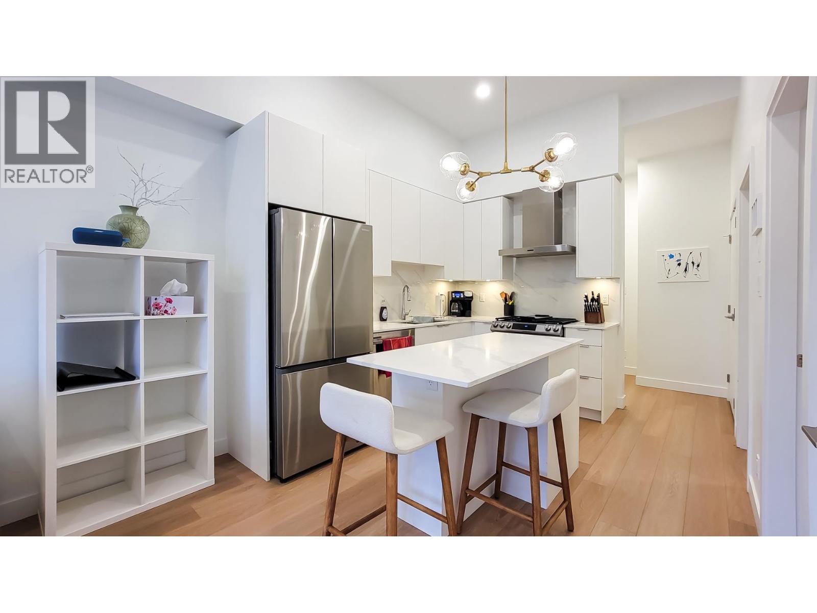 2331 Kelly Avenue Unit 603, Port Coquitlam, BC V3C 0T4