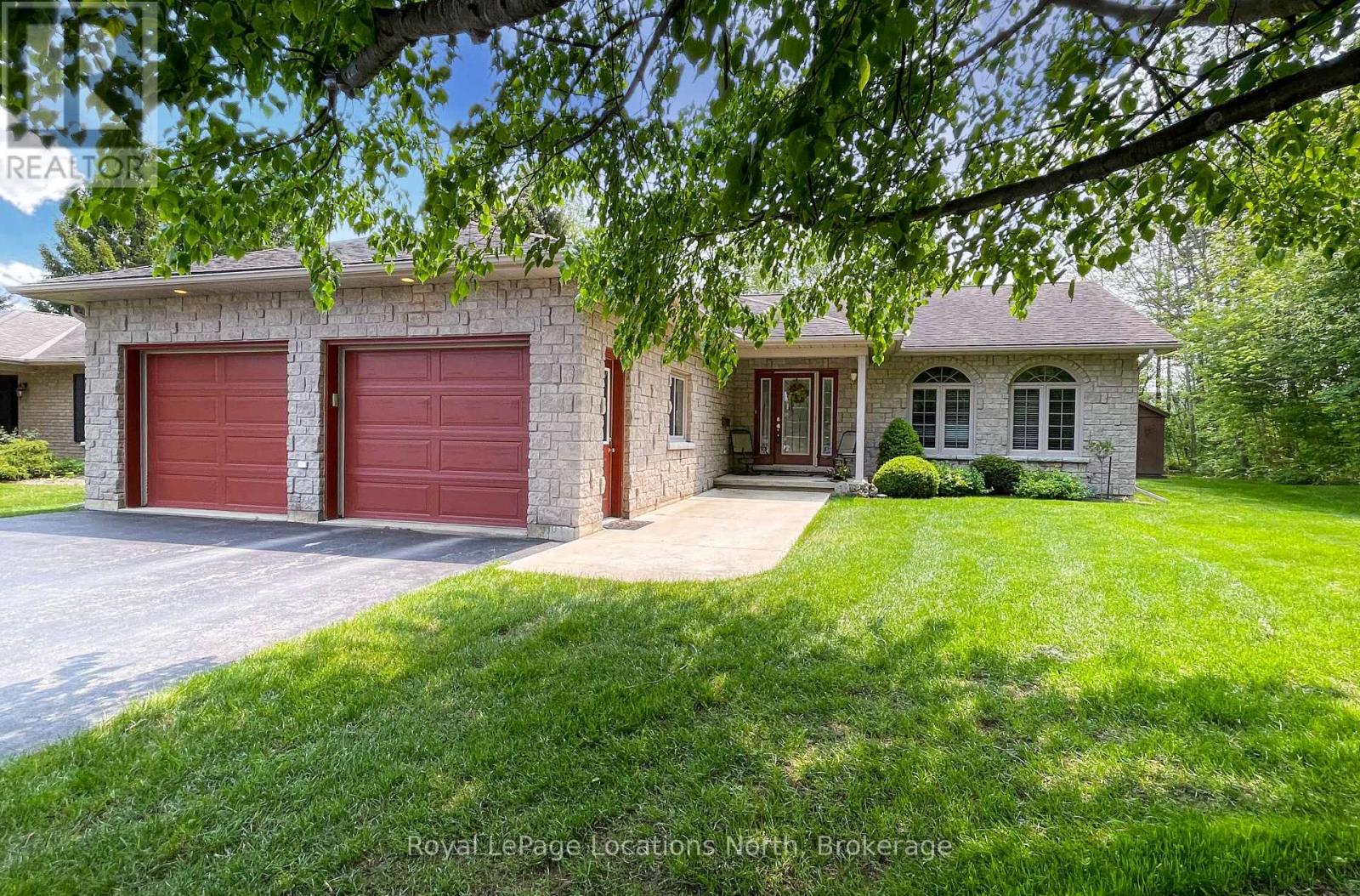 69 Fairway Ave, Meaford, ON N4L 1X8