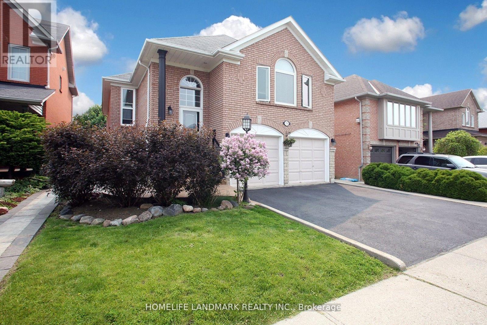 1765 Silver Maple Dr, Pickering, ON L1V 6Z2