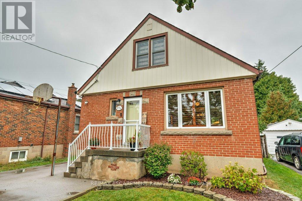275 Montrose Ave, Hamilton, ON L8K 4Z6