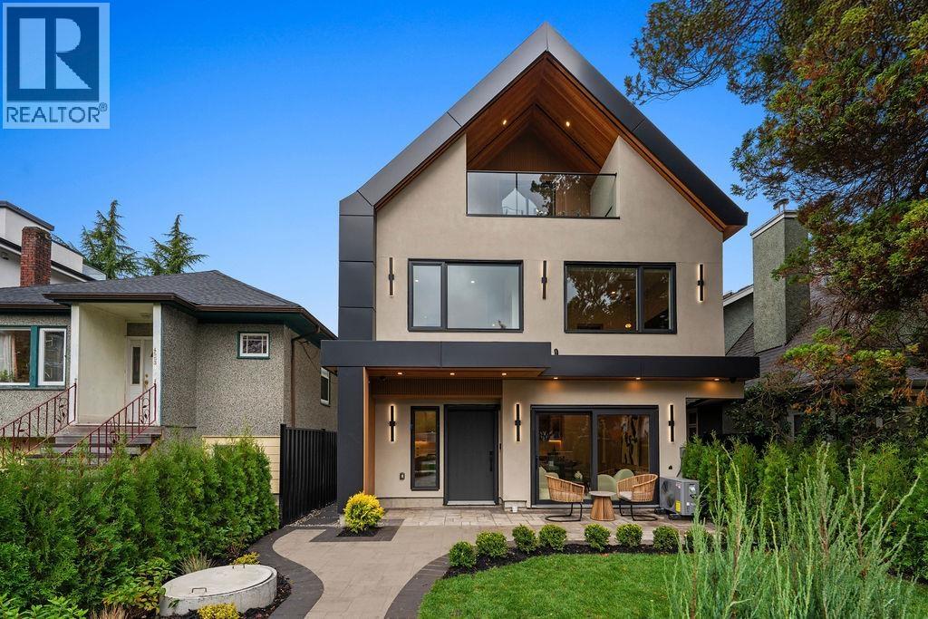 4549 W 11th Avenue Unit 1, Vancouver, BC V6R 2M5