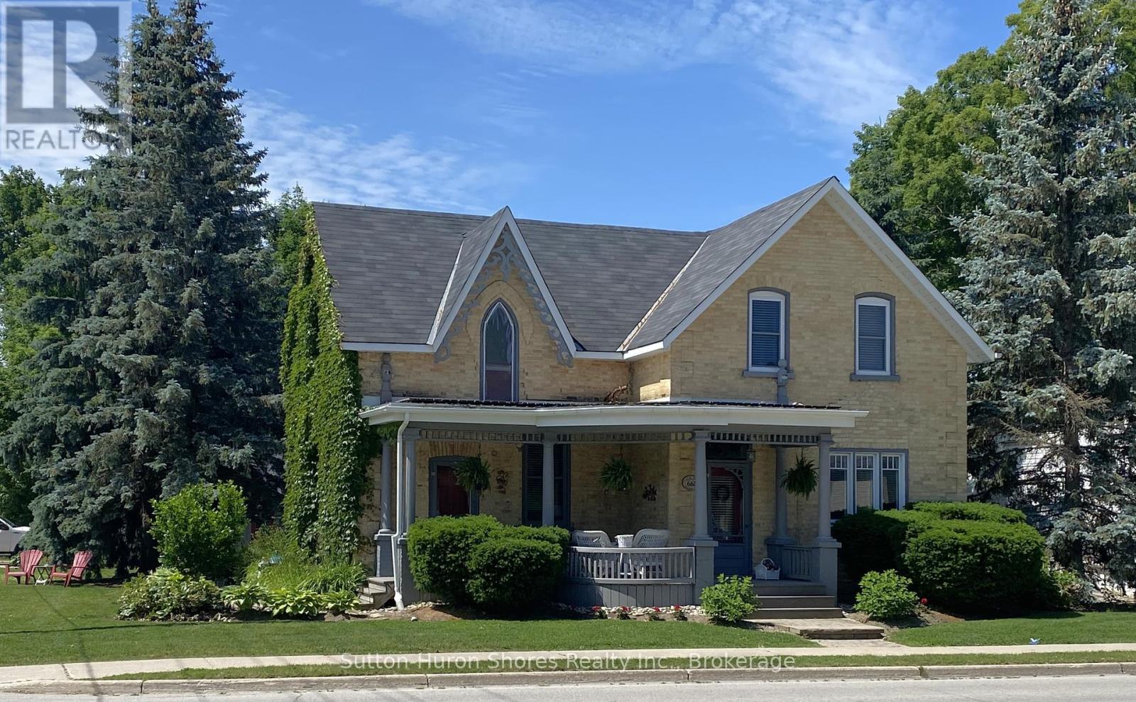 668 Gustavus St, Saugeen Shores, ON N0H 2C0