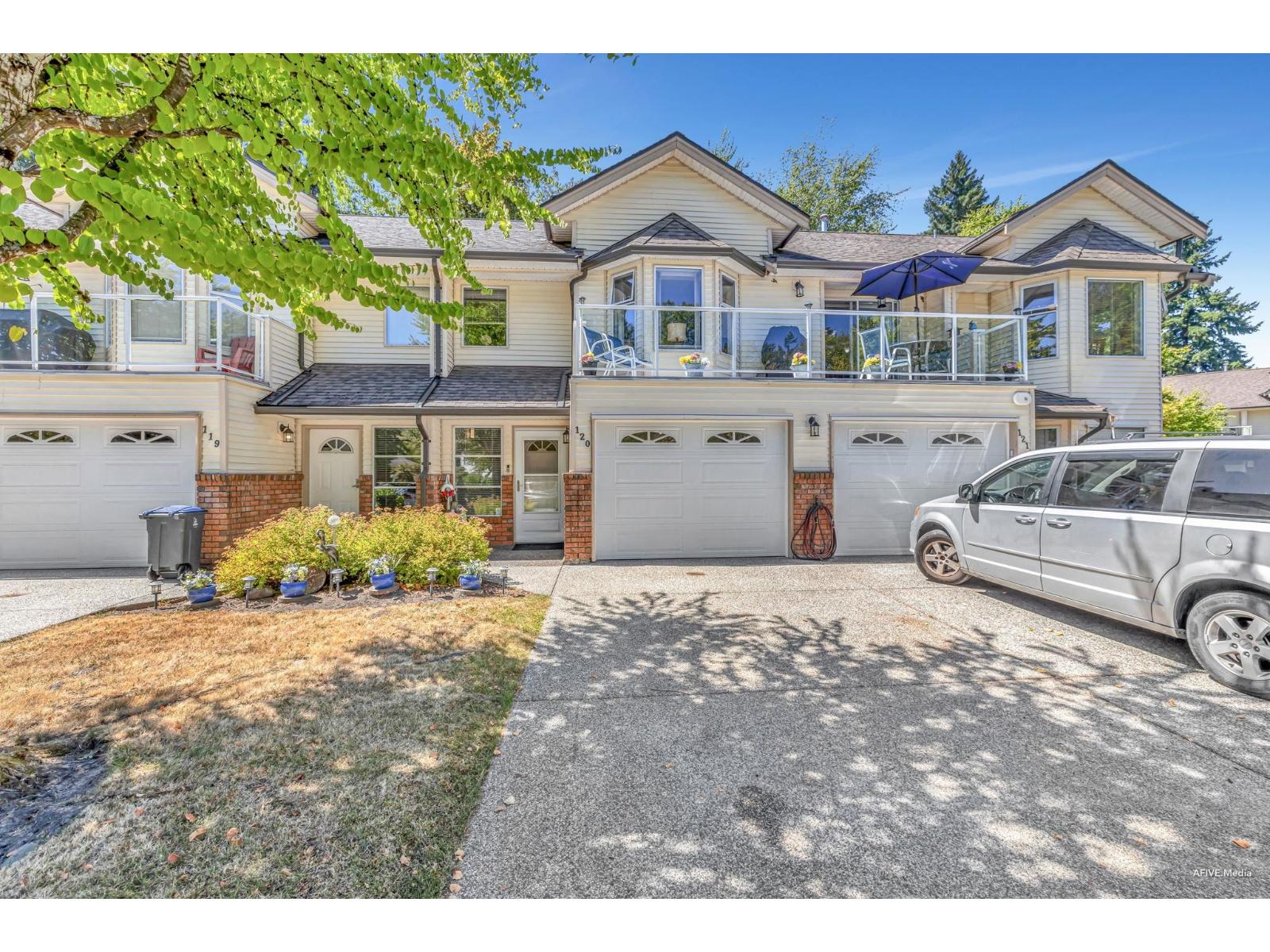 6841 138 Street Unit 120, Surrey, BC V3W 0A7