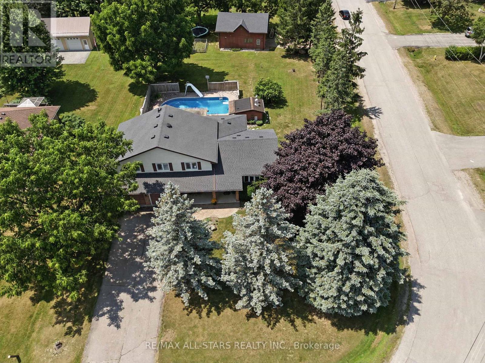 26 Carlan Dr, Scugog, ON L9L 1P2