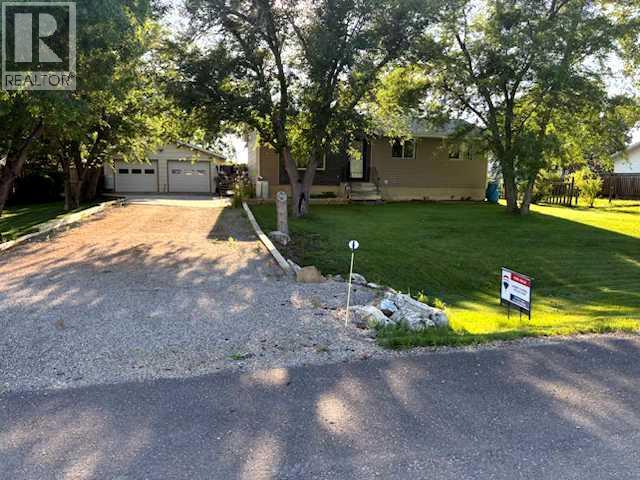 10 Main St, Munson, AB T0J 2C0