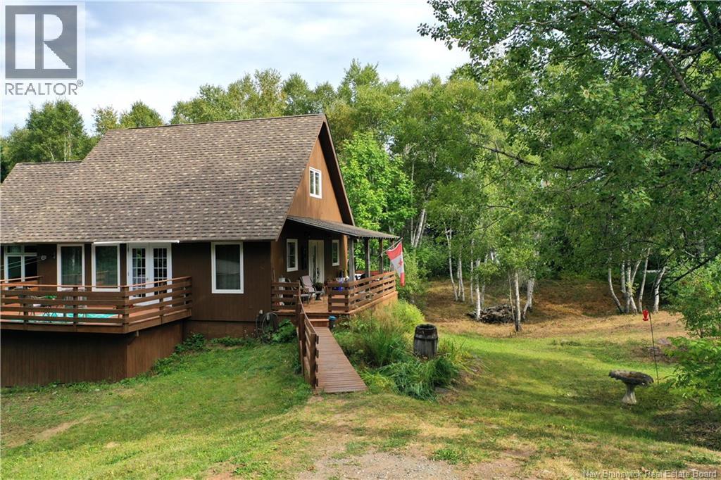 9 Orchard St, Passekeag, NB E5N 2B8