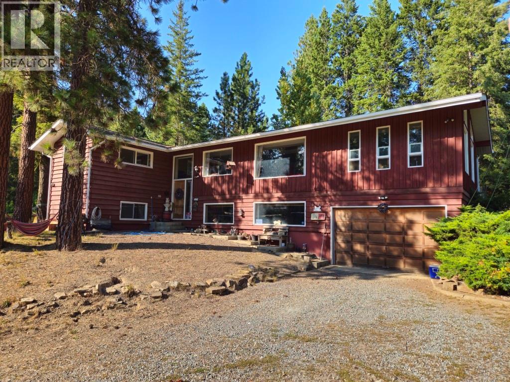 1026 36th Ave N, Creston, BC V0B 1G1