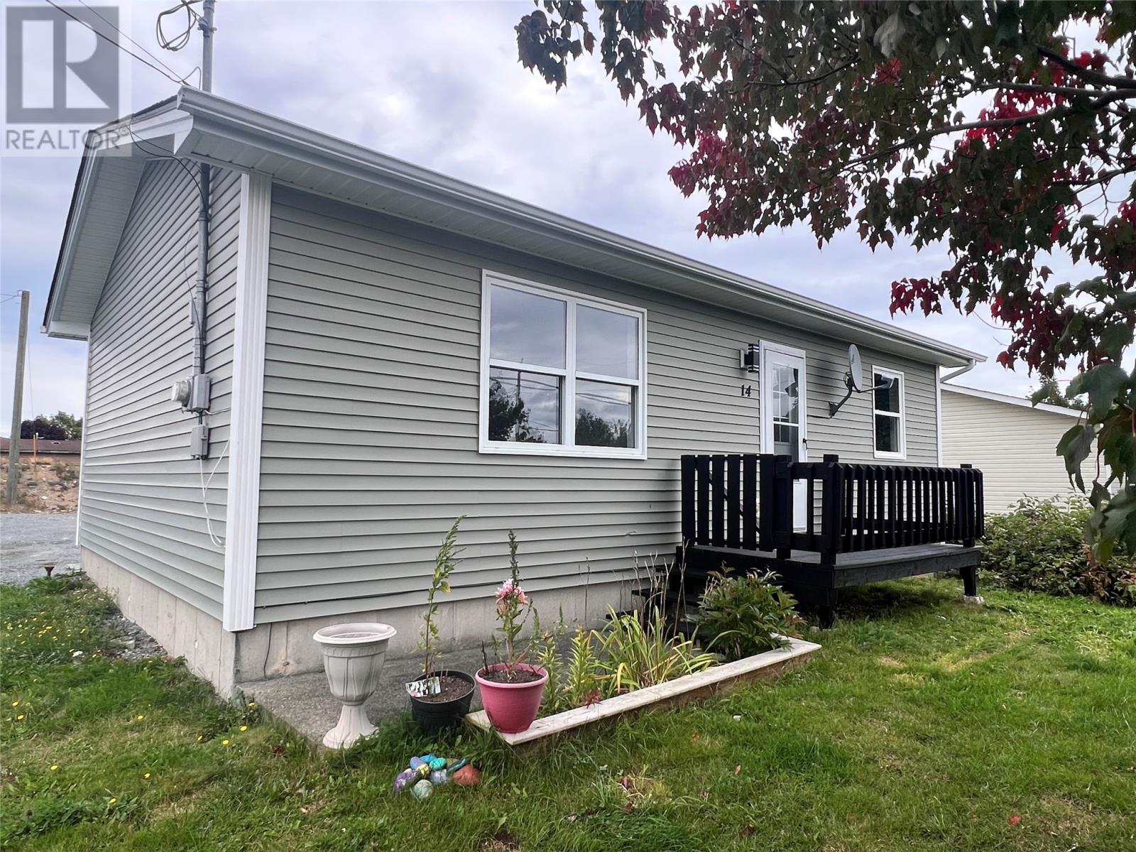 14 Badcocks Rd, Bay Roberts, NL A0A 3V0