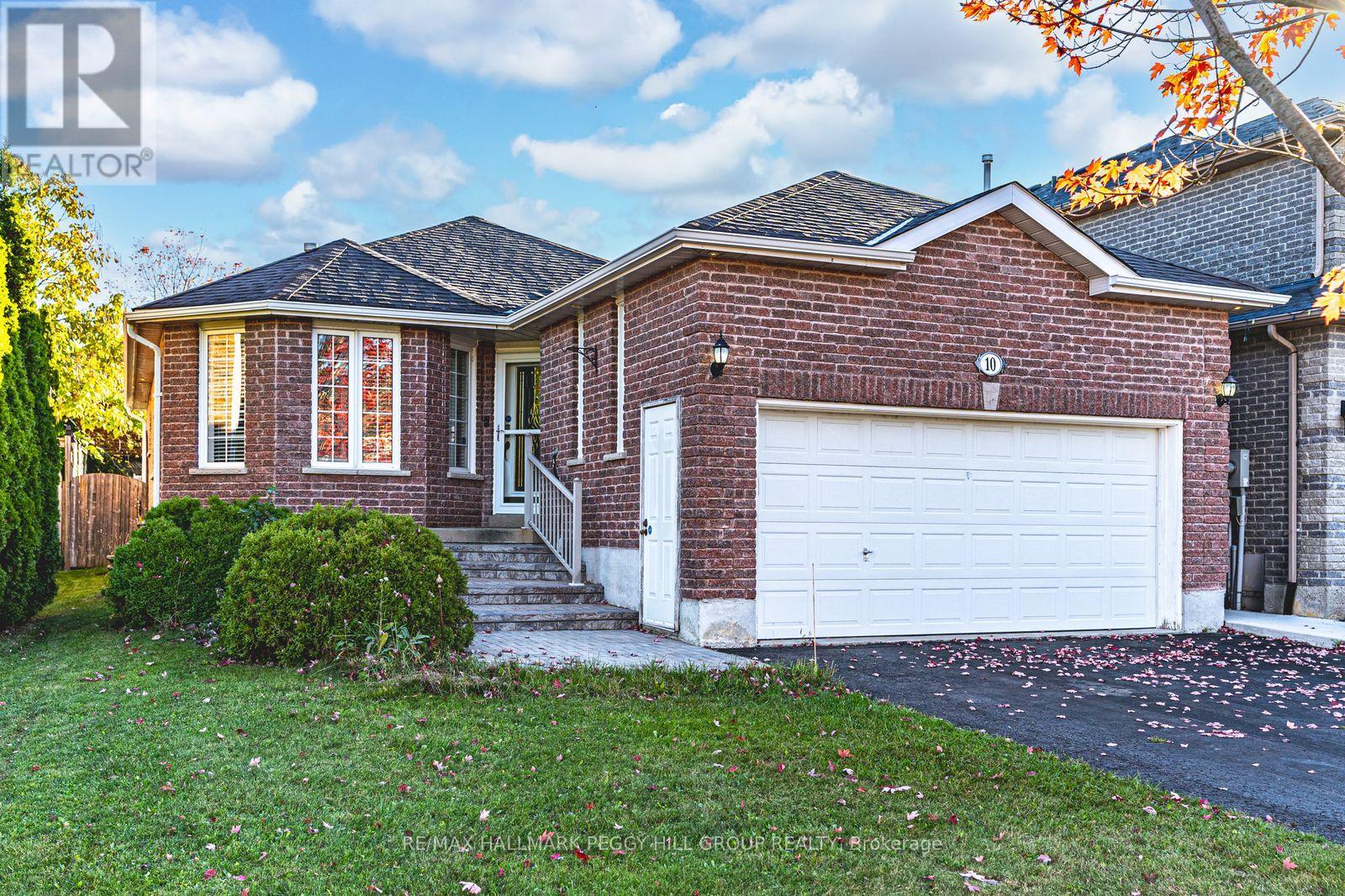 10 Stephanie Ln, Barrie, ON L4N 0V1