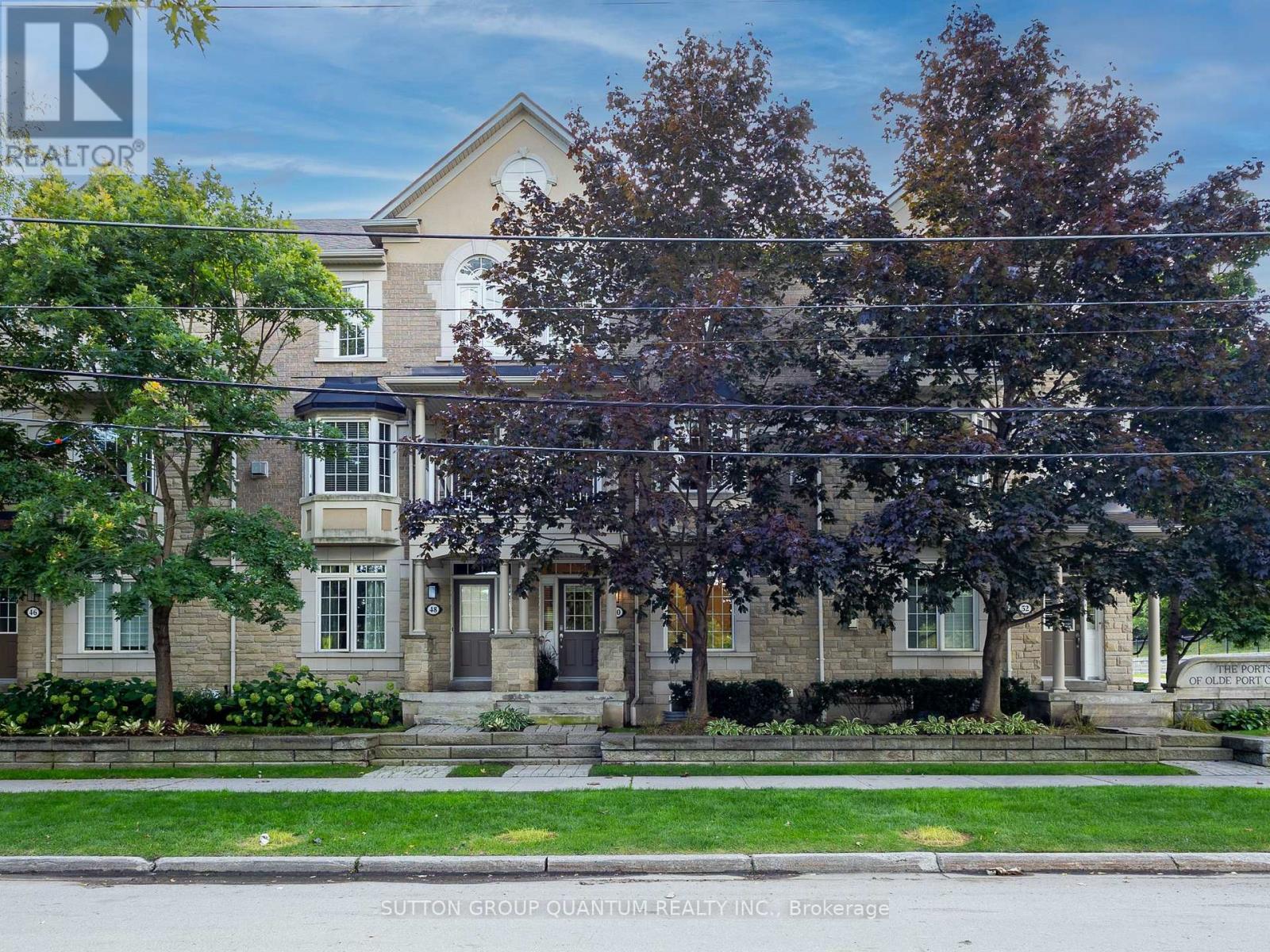 50 Rosewood Ave, Mississauga, ON L5G 4W3