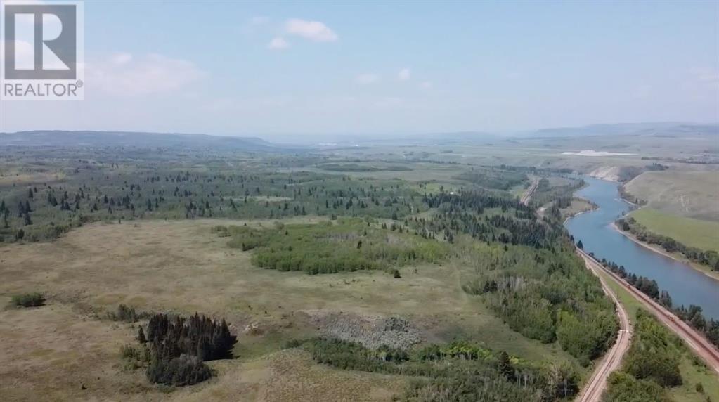 W:5 R:4 T:26 S:7 Q:SE &NE, Rural Rocky View County, AB T0L 1N0