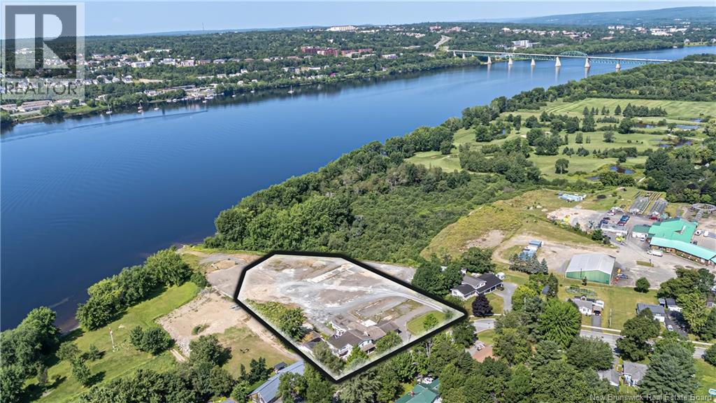 59-69 Ross Ter, Fredericton, NB