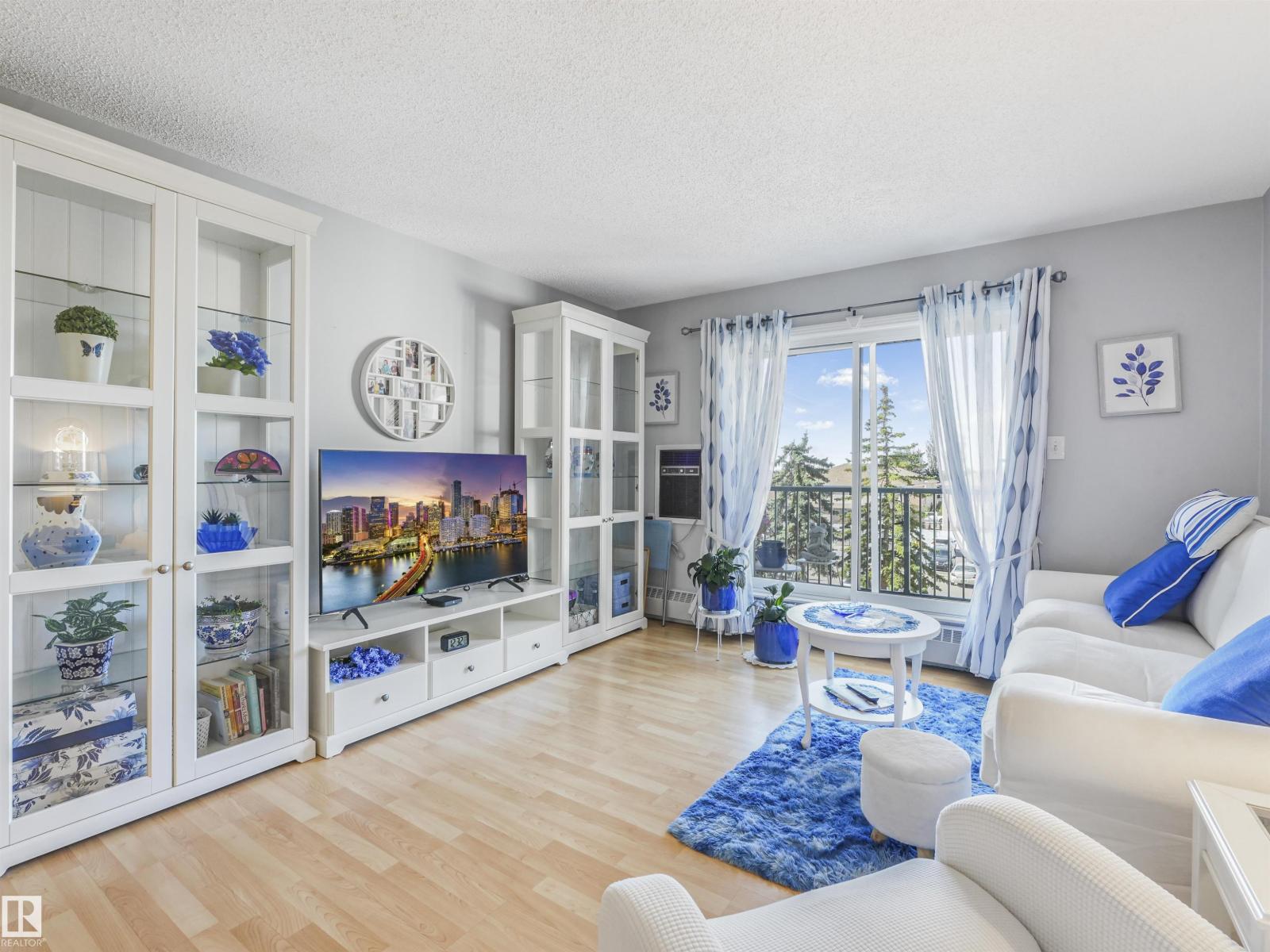 6710 158 Avenue Northwest #318, Edmonton, AB T5Z 3A7